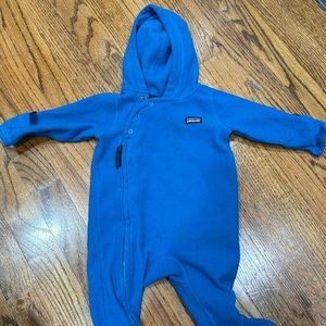 Patagonia Bunting 0-3 months. Great condition. Son wore until 5 months old.